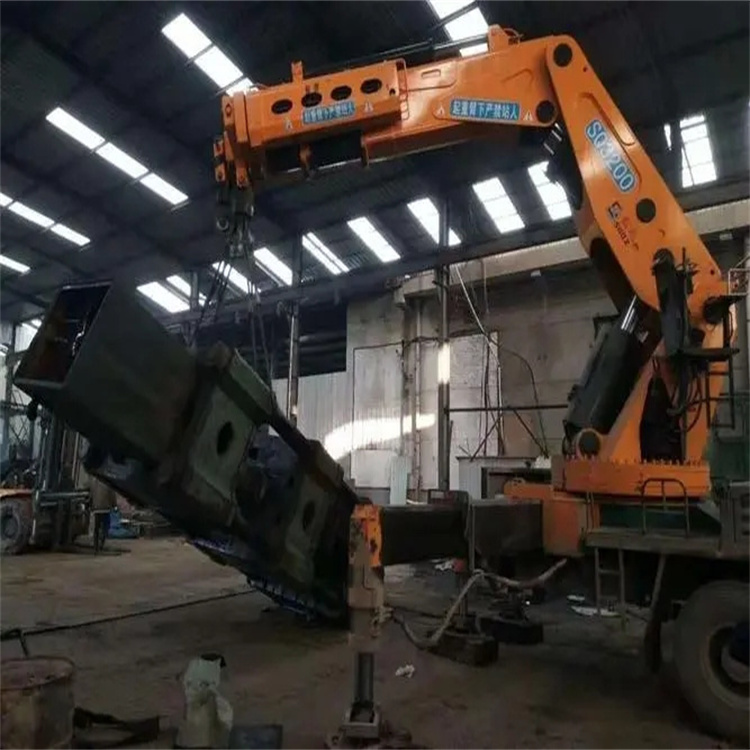 繁昌县200吨折臂吊出租