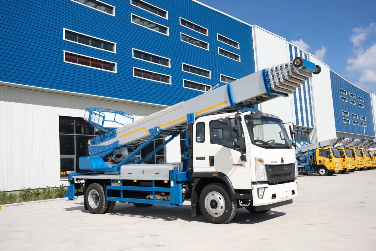 繁昌县出租云梯车高空作业车 建筑垃圾搬运